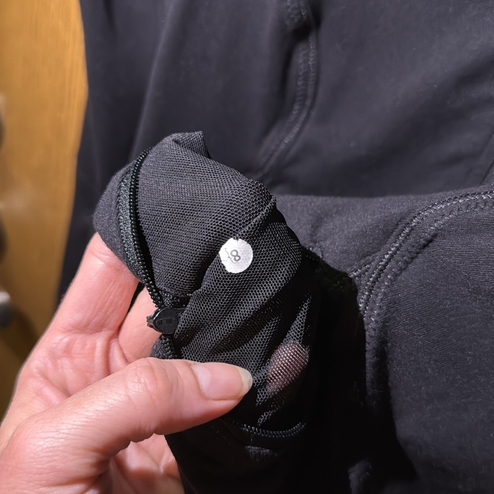 Lululemon jacket - Picture 4 of 6